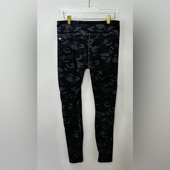 Fabletics Camo Powerhold leggings | medium - Picture 4 of 5